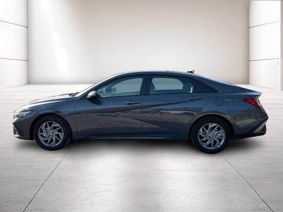 new 2025 Hyundai Elantra car, priced at $23,705