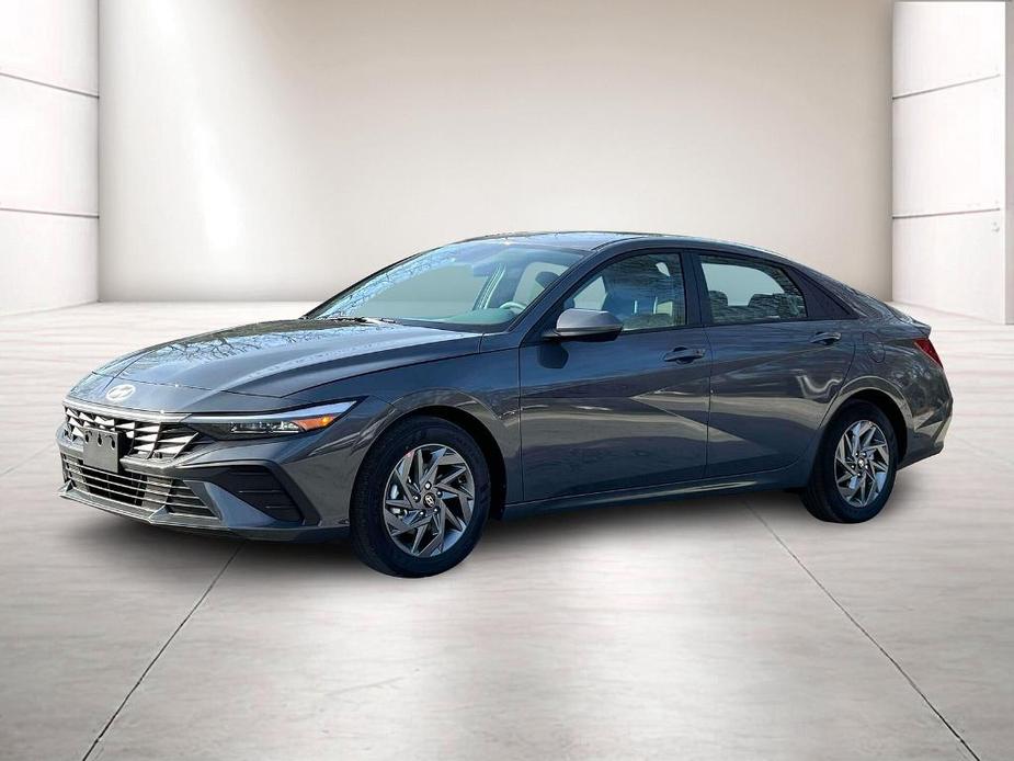 new 2025 Hyundai Elantra car, priced at $23,705