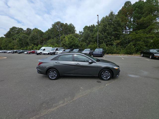new 2025 Hyundai ELANTRA HEV car, priced at $24,860