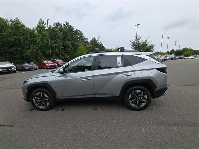 new 2025 Hyundai TUCSON Hybrid car, priced at $37,399