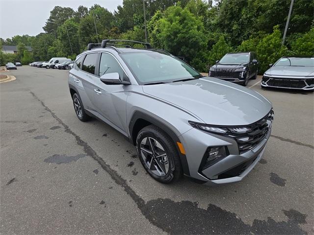 new 2025 Hyundai TUCSON Hybrid car, priced at $37,399