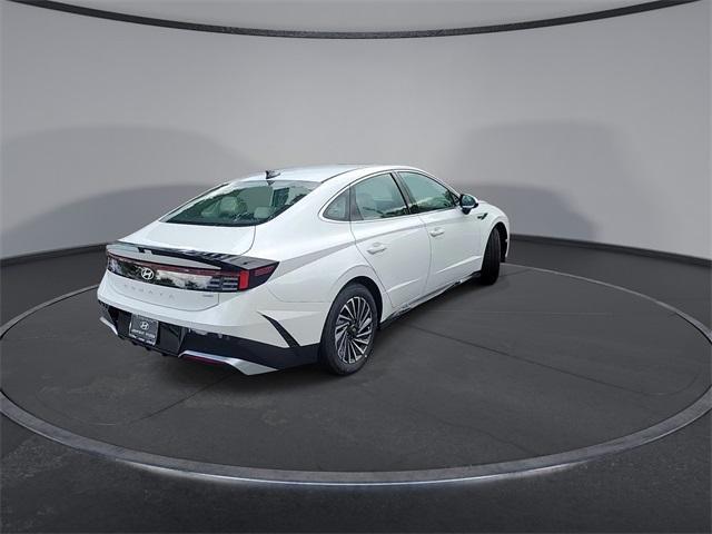 new 2024 Hyundai Sonata Hybrid car, priced at $32,204