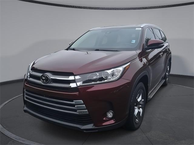 used 2018 Toyota Highlander car, priced at $28,697