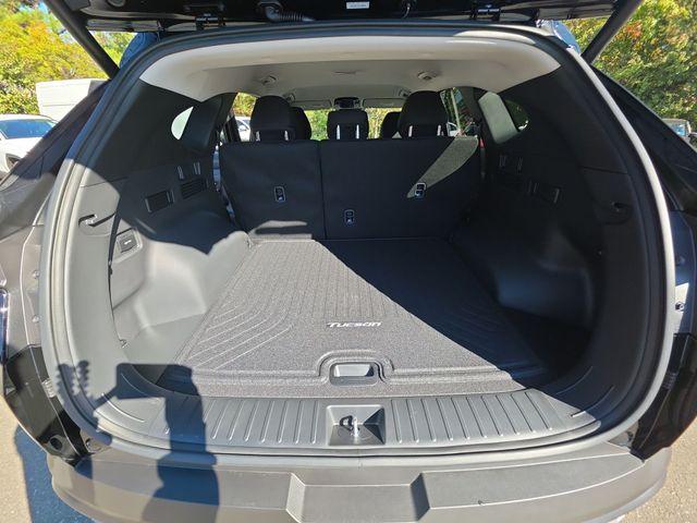 new 2026 Hyundai TUCSON Hybrid car, priced at $33,145