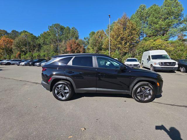 new 2026 Hyundai TUCSON Hybrid car, priced at $33,145