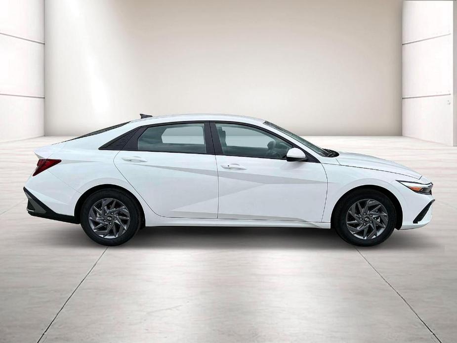 new 2024 Hyundai Elantra car, priced at $23,980