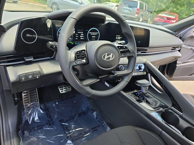new 2025 Hyundai ELANTRA HEV car, priced at $26,685