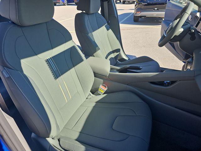 new 2025 Hyundai Elantra car, priced at $23,160