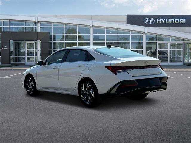 new 2025 Hyundai Elantra HEV car, priced at $30,545