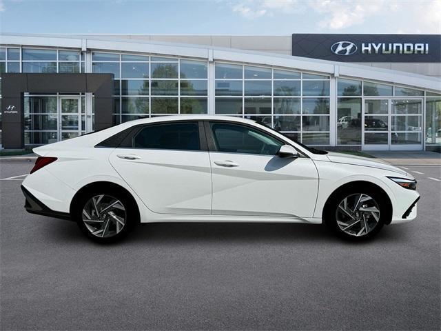 new 2025 Hyundai Elantra HEV car, priced at $30,545