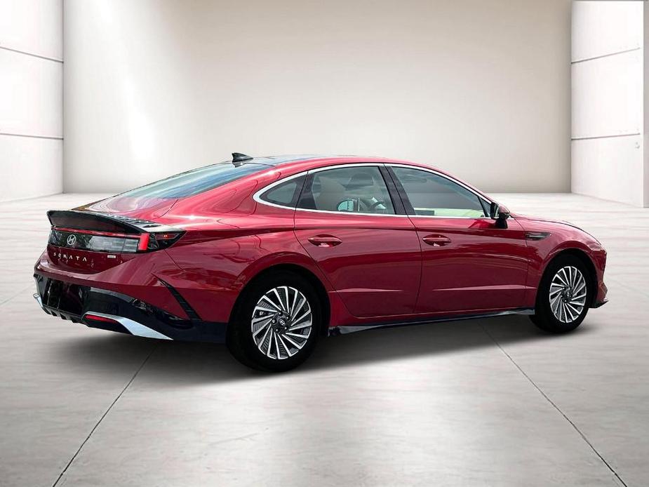 new 2024 Hyundai Sonata Hybrid car, priced at $36,987