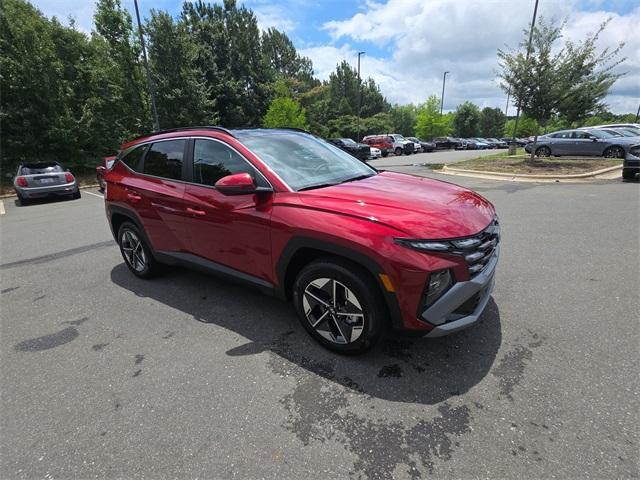 new 2025 Hyundai TUCSON Hybrid car, priced at $37,875