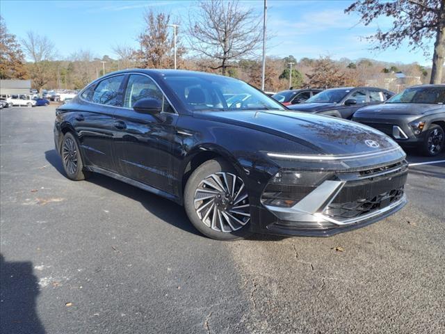 new 2025 Hyundai Sonata Hybrid car, priced at $32,765