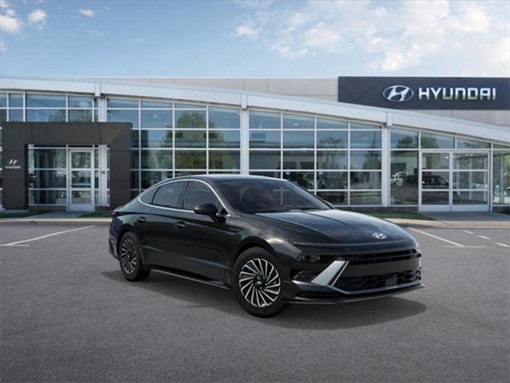 new 2025 Hyundai Sonata Hybrid car, priced at $32,765