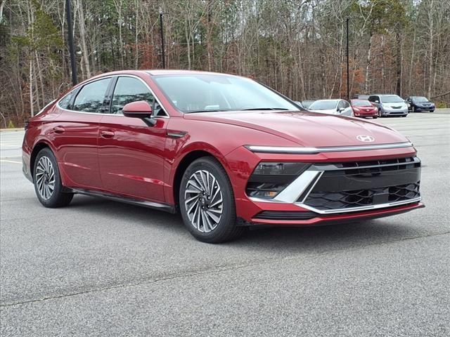 new 2025 Hyundai Sonata Hybrid car, priced at $33,140