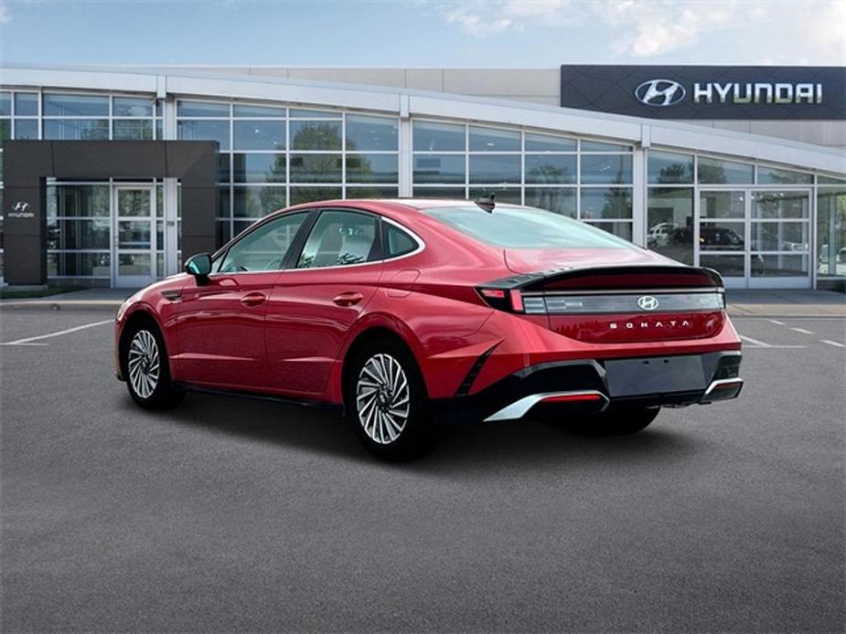 new 2025 Hyundai Sonata Hybrid car, priced at $32,140