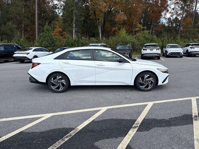 new 2025 Hyundai Elantra car, priced at $24,660