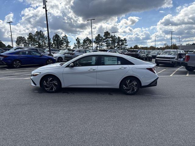 new 2025 Hyundai Elantra car, priced at $24,660