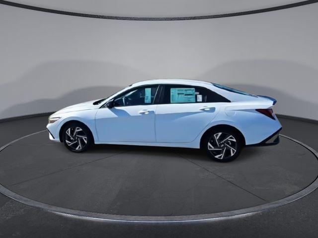 new 2025 Hyundai Elantra car, priced at $23,660
