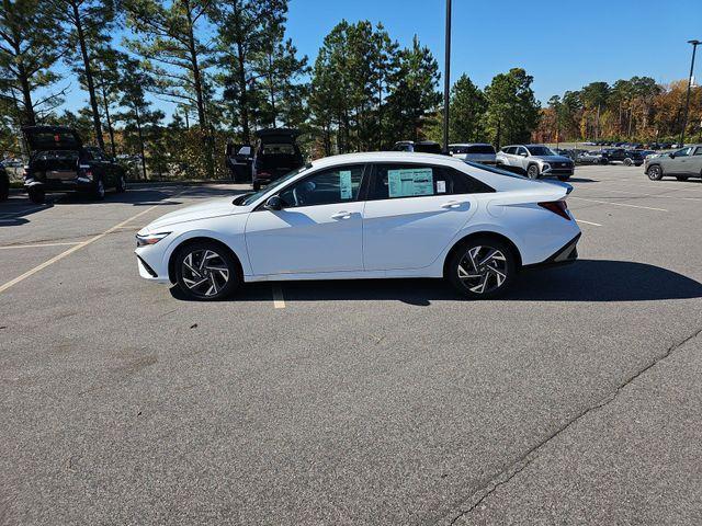 new 2025 Hyundai Elantra car, priced at $23,660