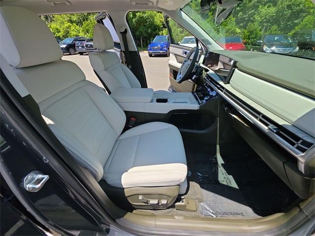 new 2025 Hyundai SANTA FE HEV car, priced at $46,700