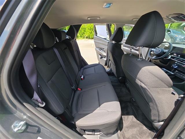 new 2025 Hyundai TUCSON Hybrid car, priced at $34,295