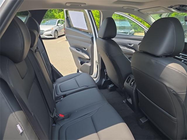 new 2025 Hyundai Tucson car, priced at $33,955