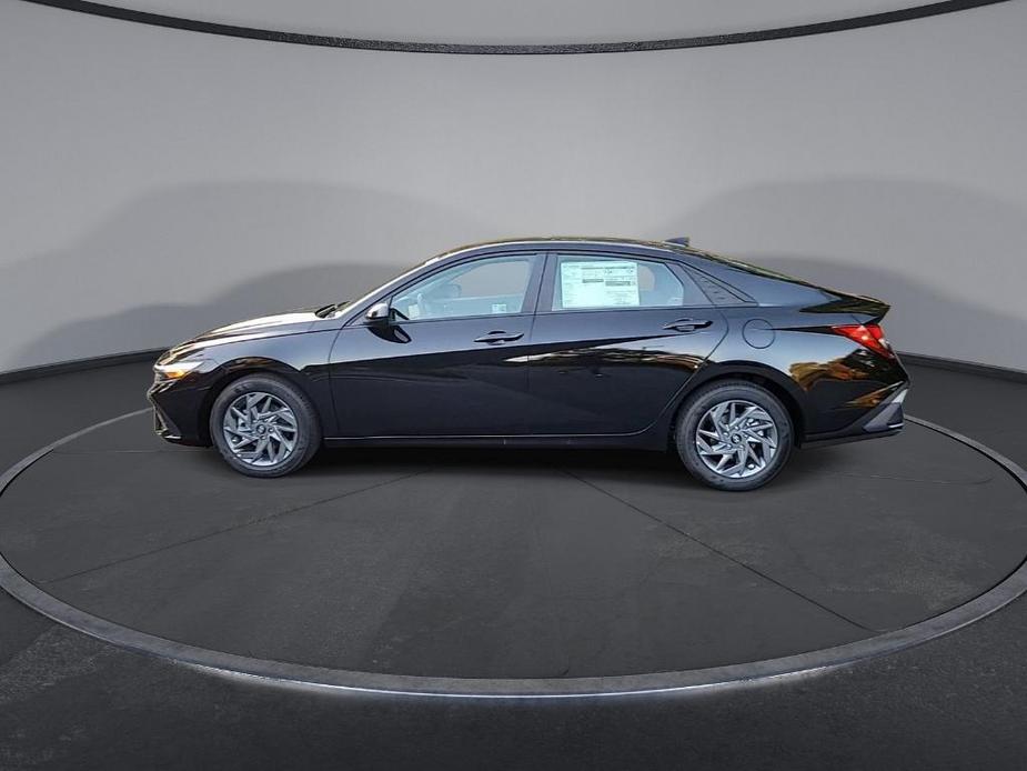 new 2025 Hyundai Elantra car, priced at $23,680