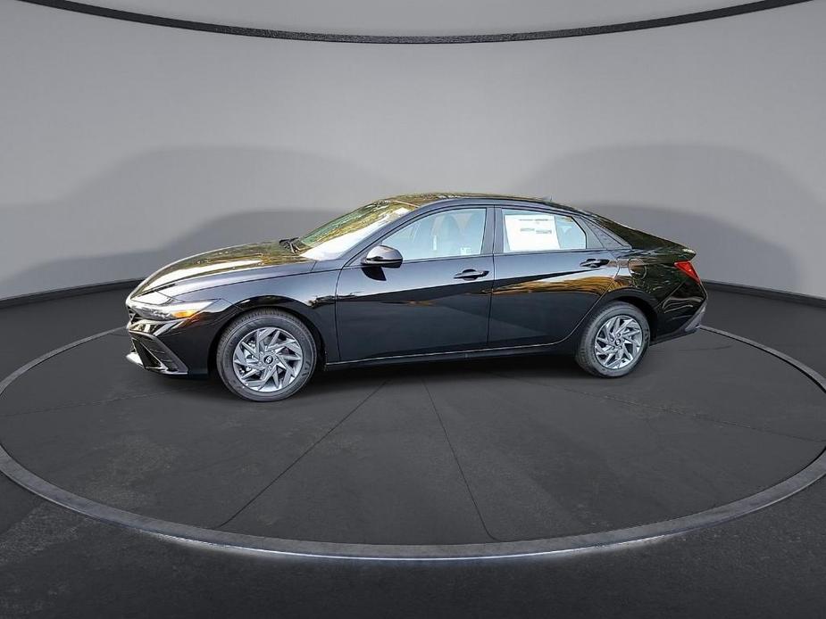 new 2025 Hyundai Elantra car, priced at $23,680