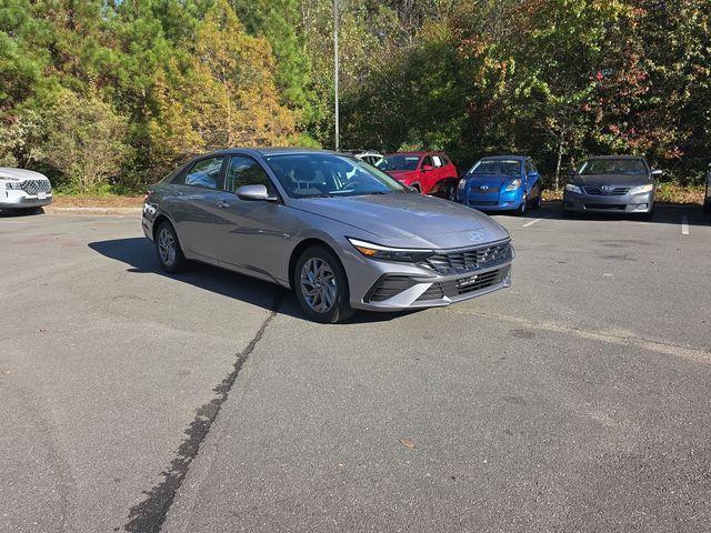 new 2026 Hyundai ELANTRA HEV car, priced at $26,585