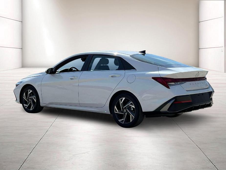 new 2024 Hyundai Elantra car, priced at $25,567