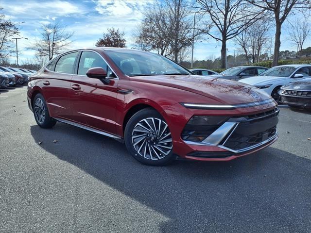 new 2025 Hyundai Sonata Hybrid car, priced at $33,155