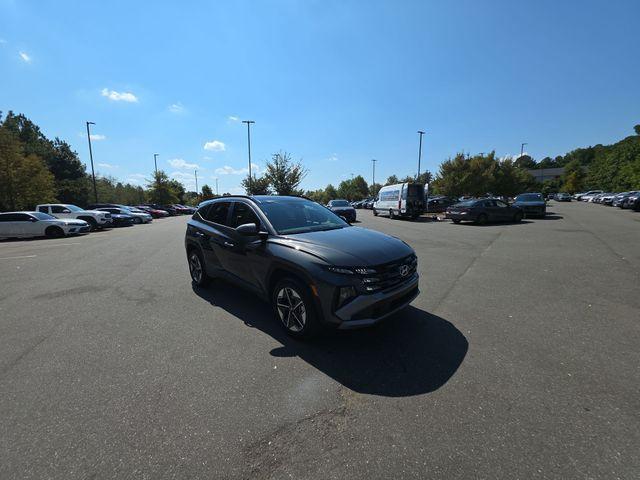 new 2025 Hyundai TUCSON Hybrid car, priced at $37,060