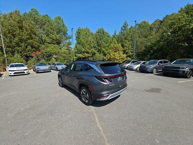 new 2025 Hyundai TUCSON Hybrid car, priced at $37,060