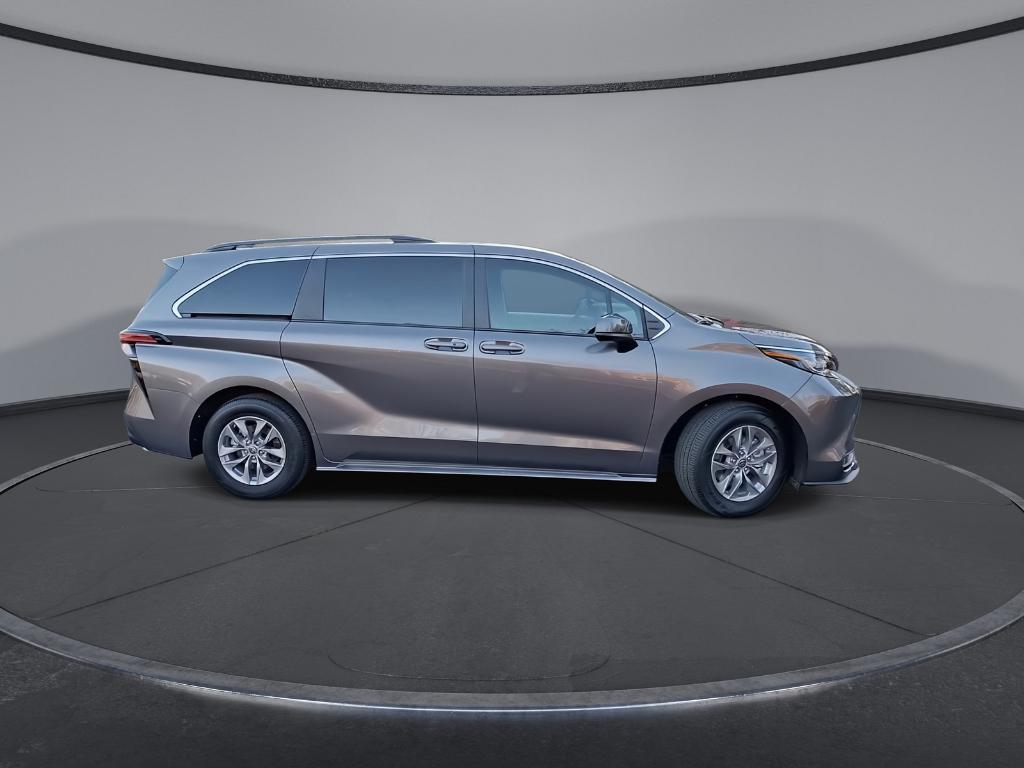 used 2022 Toyota Sienna car, priced at $39,998