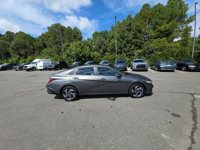 new 2025 Hyundai ELANTRA HEV car, priced at $29,210