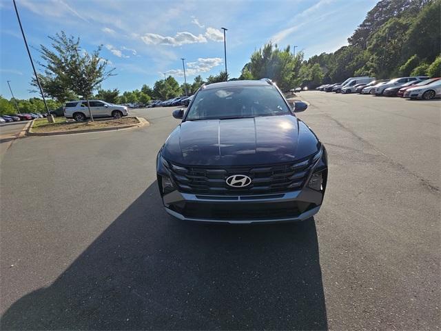 new 2025 Hyundai TUCSON Hybrid car, priced at $37,305