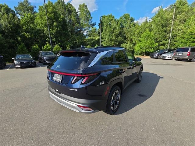 new 2025 Hyundai TUCSON Hybrid car, priced at $37,305