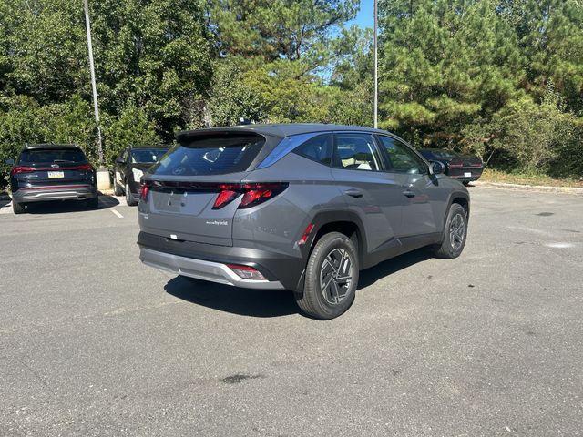 new 2026 Hyundai TUCSON Hybrid car, priced at $33,695