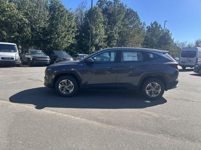 new 2026 Hyundai TUCSON Hybrid car, priced at $33,695