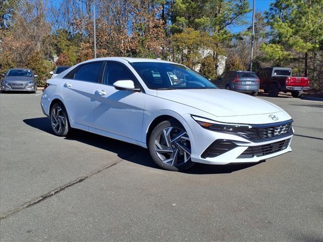 new 2024 Hyundai Elantra car, priced at $25,567