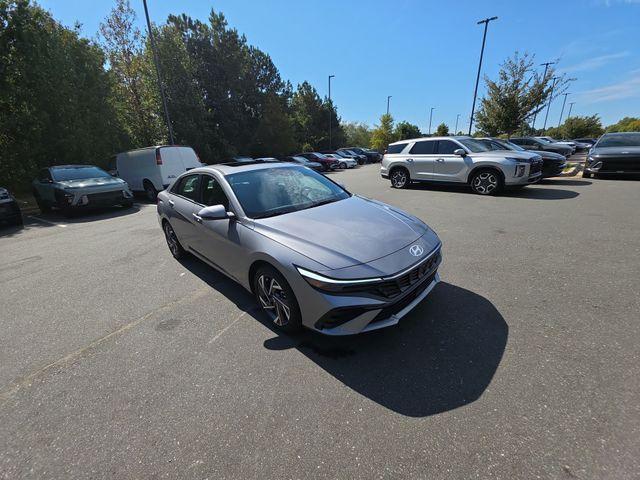 new 2025 Hyundai ELANTRA HEV car, priced at $29,215