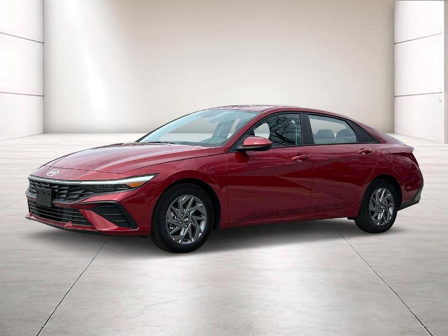 new 2024 Hyundai Elantra car, priced at $23,562