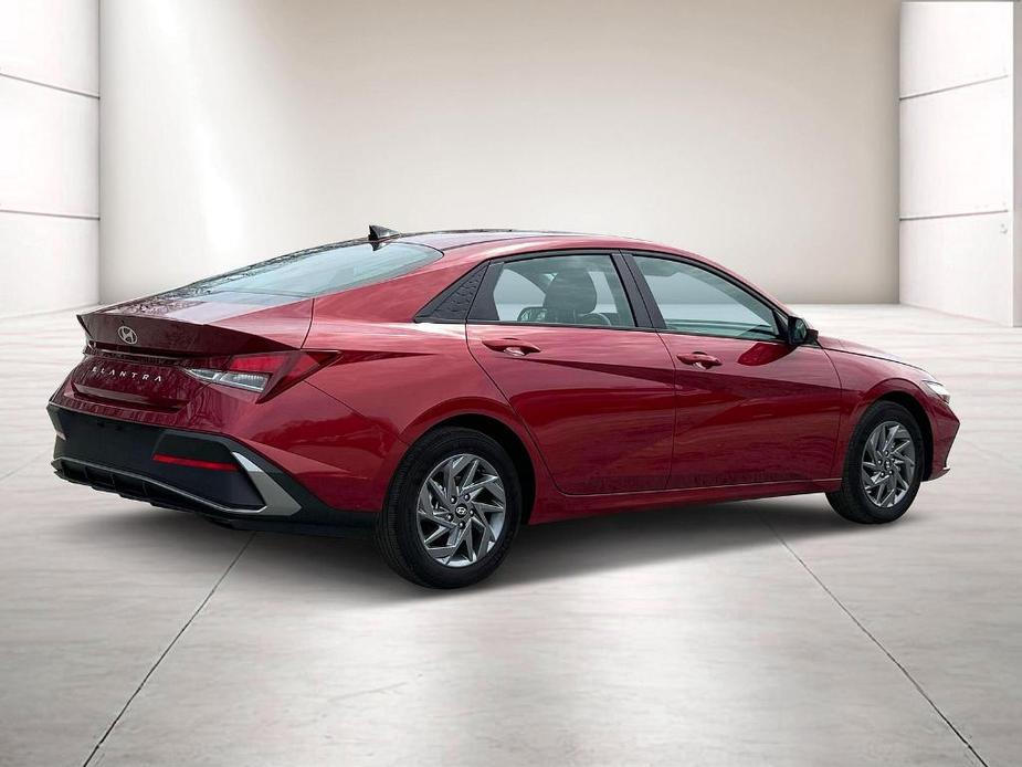 new 2024 Hyundai Elantra car, priced at $23,562