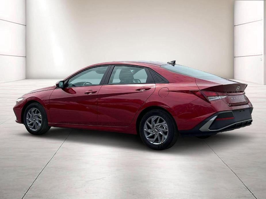 new 2024 Hyundai Elantra car, priced at $23,562