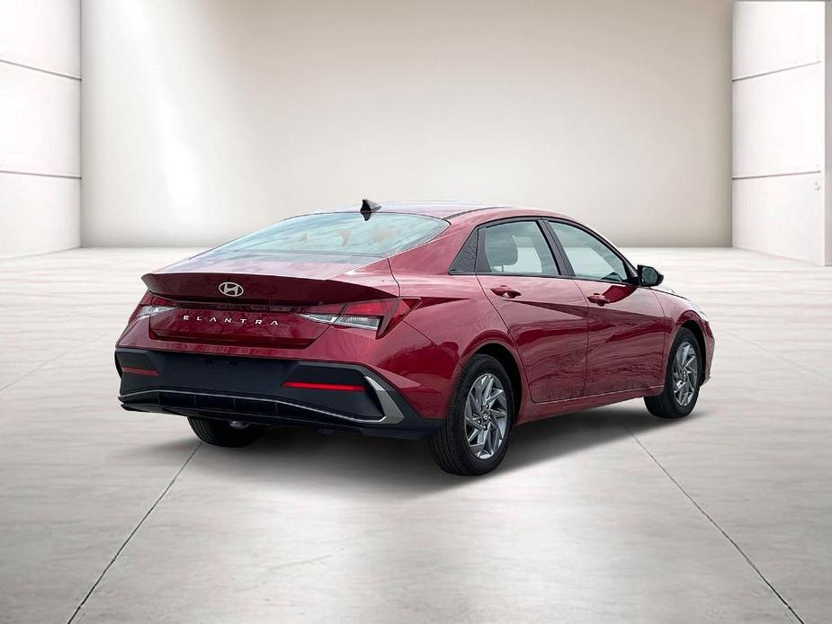 new 2024 Hyundai Elantra car, priced at $23,562