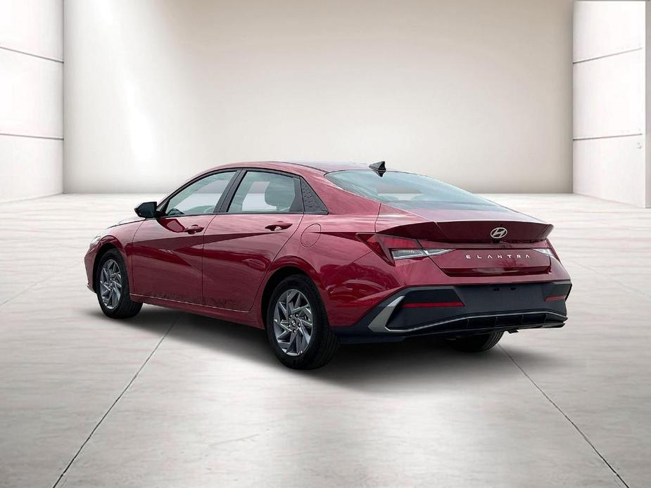 new 2024 Hyundai Elantra car, priced at $23,562