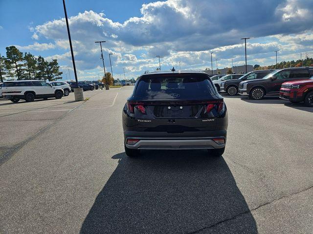 new 2026 Hyundai TUCSON Hybrid car, priced at $33,080