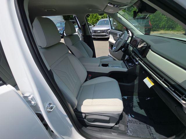 new 2025 Hyundai Santa Fe car, priced at $39,015