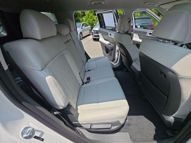 new 2025 Hyundai Santa Fe car, priced at $39,015